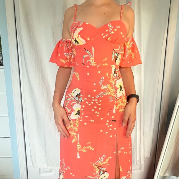 UO Boardwalk Off-The-Shoulder Midi Dress - Picture 9 of 10